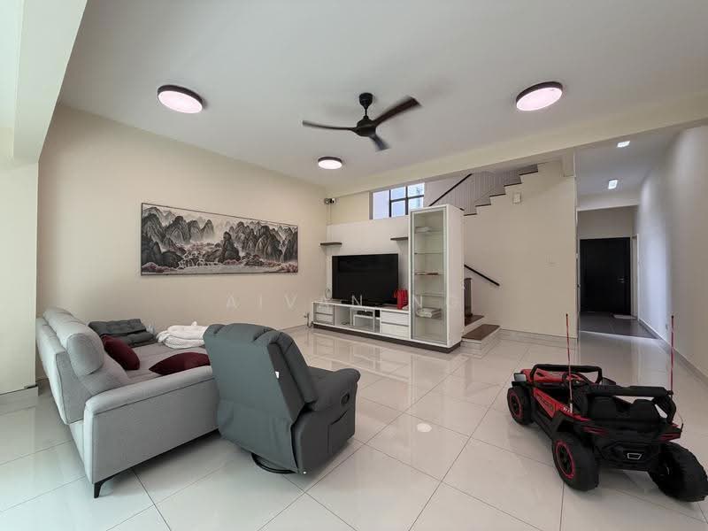 Rumah Berkembar untuk Dijual di Jade Hills (Kajang) - Aivan Ng - Living Room - PropertyGuru.com.my