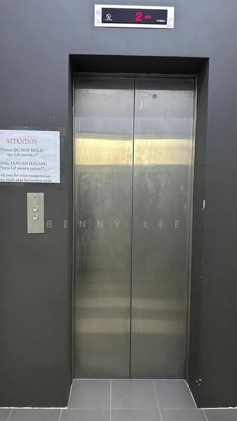 Office for Rent in Taman Equine (Seri Kembangan) - Benny Lee - Corridor - PropertyGuru.com.my