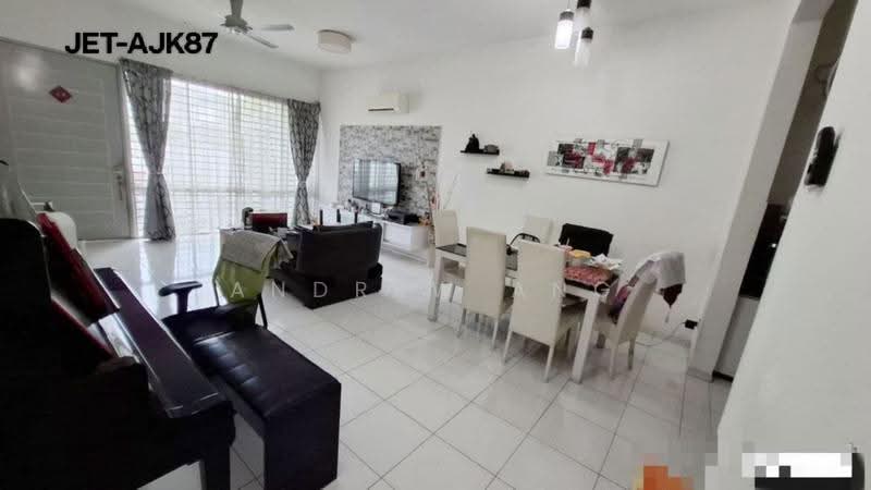 2-storey Terraced House for Sale in Bandar Bukit Raja (Klang) - Andrew Ang - Living Room - PropertyGuru.com.my