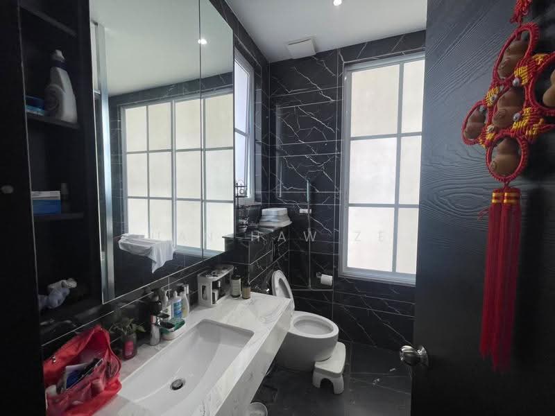 Bungalow House for Sale in Eco Majestic (Semenyih) - Han Haw Ze - Bathroom - PropertyGuru.com.my