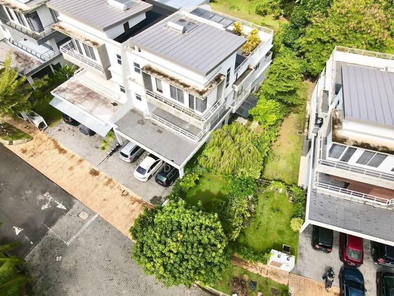 Rumah Berkembar untuk Dijual di Perdana Lakeview East (Cyberjaya) - Ahmad Muslim - PropertyGuru.com.my