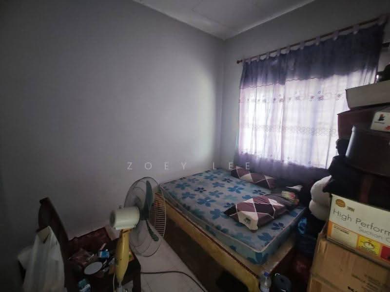 Rumah Teres 1-Tingkat untuk Dijual di Taman Ungku Tun Aminah (Skudai) - Zoey Lee - Bedroom - PropertyGuru.com.my