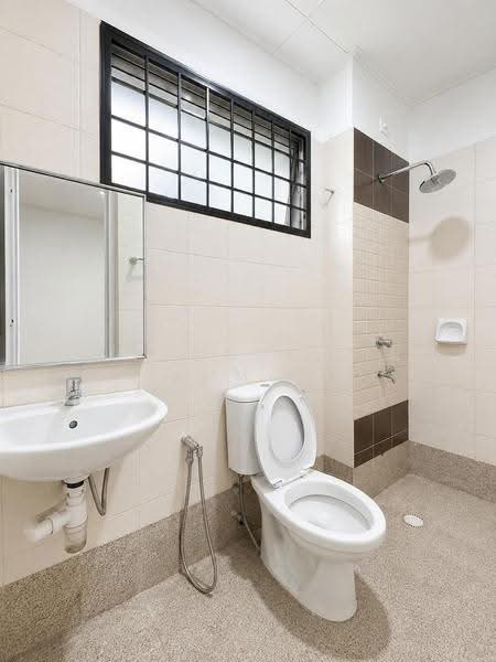2-storey Terraced House for Sale in Subang Jaya (Selangor) - Aizuddin bin Ahmad - Bathroom - PropertyGuru.com.my