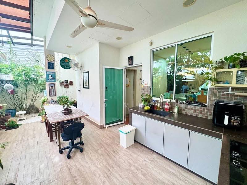 2-storey Terraced House for Sale in Cyberjaya (Selangor) - Ahmad Muslim - Kitchen - PropertyGuru.com.my