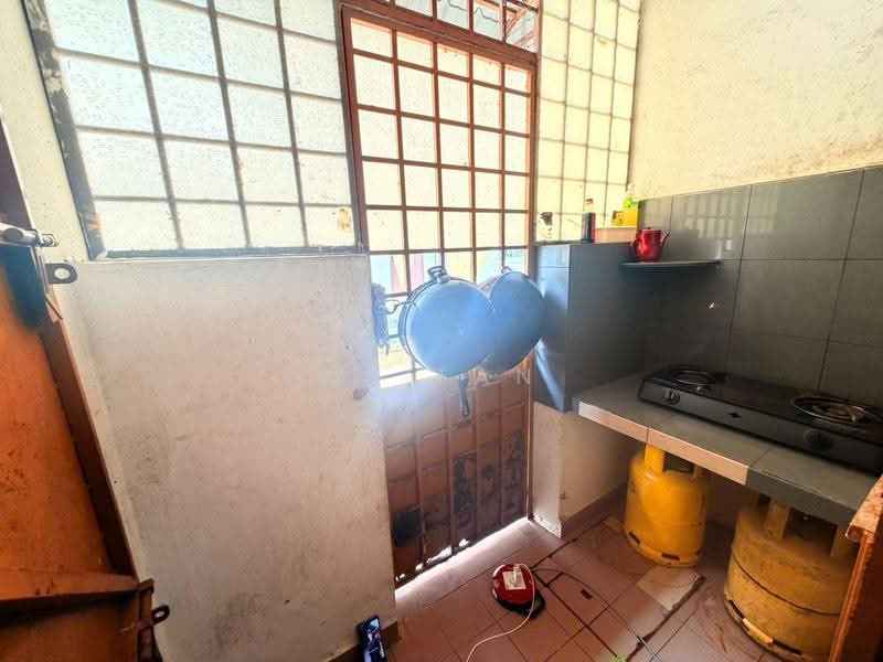 Rumah Teres 1-Tingkat untuk Dijual di Bandar Baru Permas Jaya (Permas Jaya) - KS Tan - Kitchen - PropertyGuru.com.my
