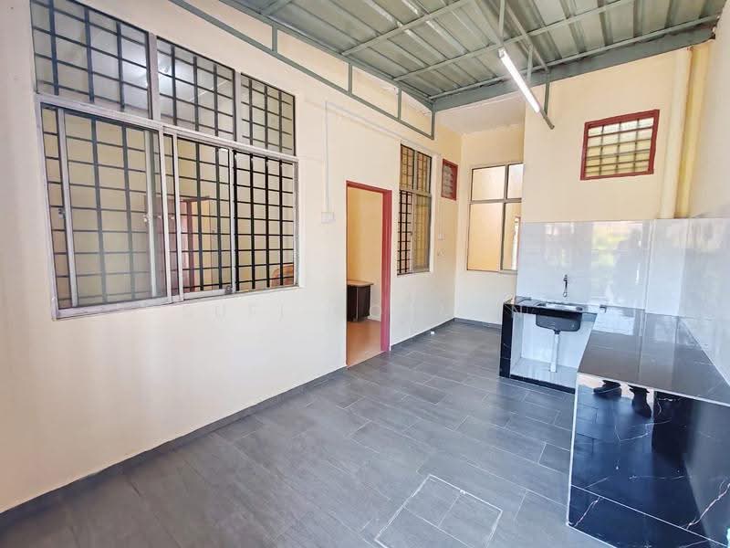 1-storey Terraced House for Sale in Skudai (Johor) - Sufi Norman - Kitchen - PropertyGuru.com.my