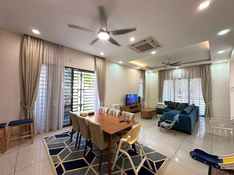 Rumah Teres 2-Tingkat untuk Dijual di Sepang (Selangor) - Muhammad Ridhwan Mohd Huzairi - Living Room - PropertyGuru.com.my