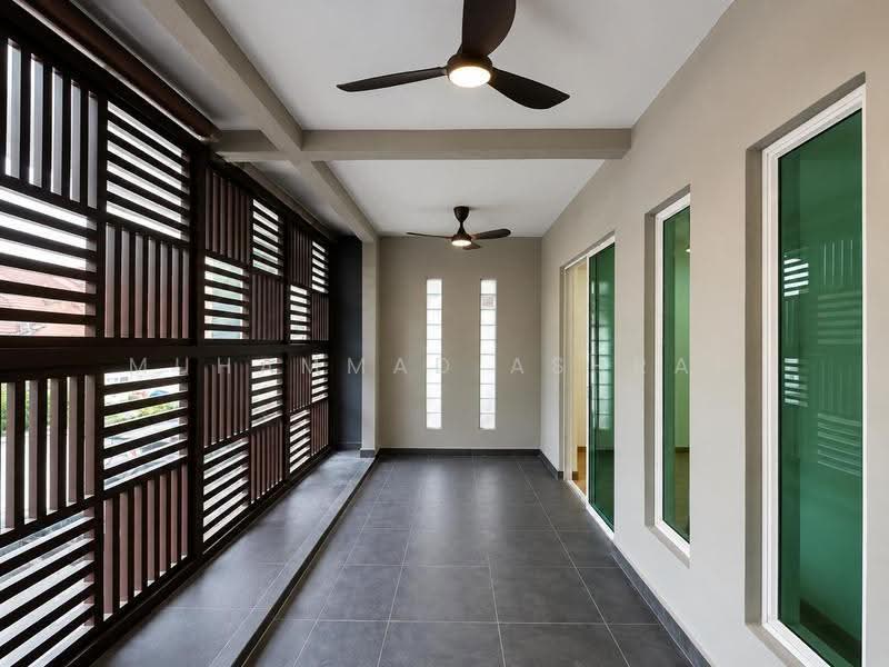Rumah Teres 2-Tingkat untuk Dijual di Subang Jaya (Selangor) - Muhammad Ashraf . - Balcony - PropertyGuru.com.my