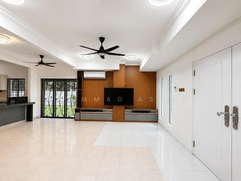 Rumah Teres 2-Tingkat untuk Dijual di Subang Jaya (Selangor) - Muhammad Ashraf . - Living Room - PropertyGuru.com.my