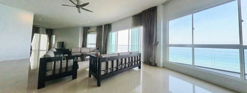 Condominium for Rent at Bayu Ferringhi Condominiums - Danick Teoh - Living Room - PropertyGuru.com.my