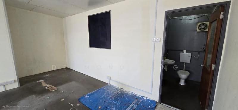 Factory for Rent in Taman Perindustrian Ehsan Jaya (Kepong) - Desmond Tang - Bathroom - PropertyGuru.com.my
