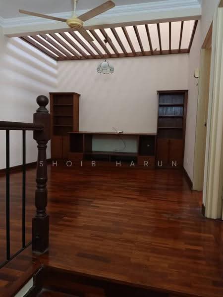 Terraced House for Sale in Bukit Rahman Putra (Sungai Buloh) - Shoib Harun - Living Room - PropertyGuru.com.my
