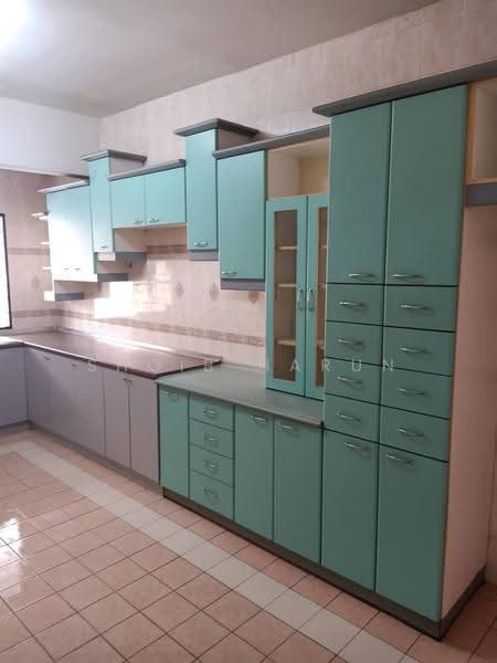 Terraced House for Sale in Bukit Rahman Putra (Sungai Buloh) - Shoib Harun - Kitchen - PropertyGuru.com.my