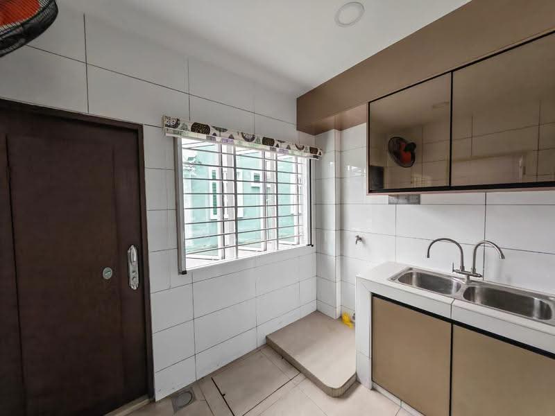 Rumah Teres 1.5-Tingkat untuk Dijual di SS3 (Petaling Jaya) - Ivan Lee - Kitchen - PropertyGuru.com.my