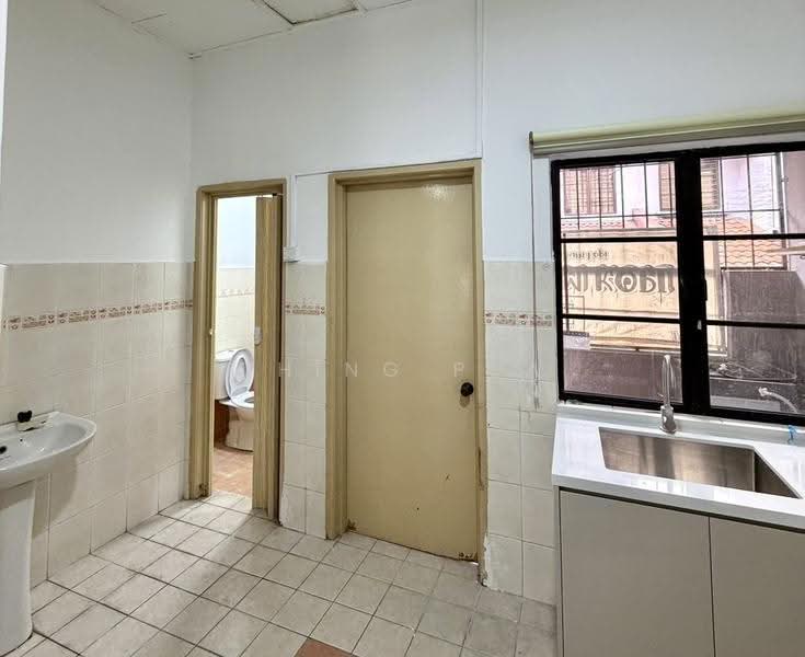 2-storey Terraced House for Rent in Segambut (Kuala Lumpur) - Ching Pua - Bathroom - PropertyGuru.com.my