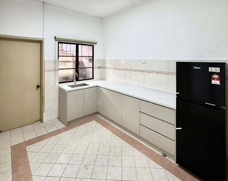 2-storey Terraced House for Rent in Segambut (Kuala Lumpur) - Ching Pua - Kitchen - PropertyGuru.com.my