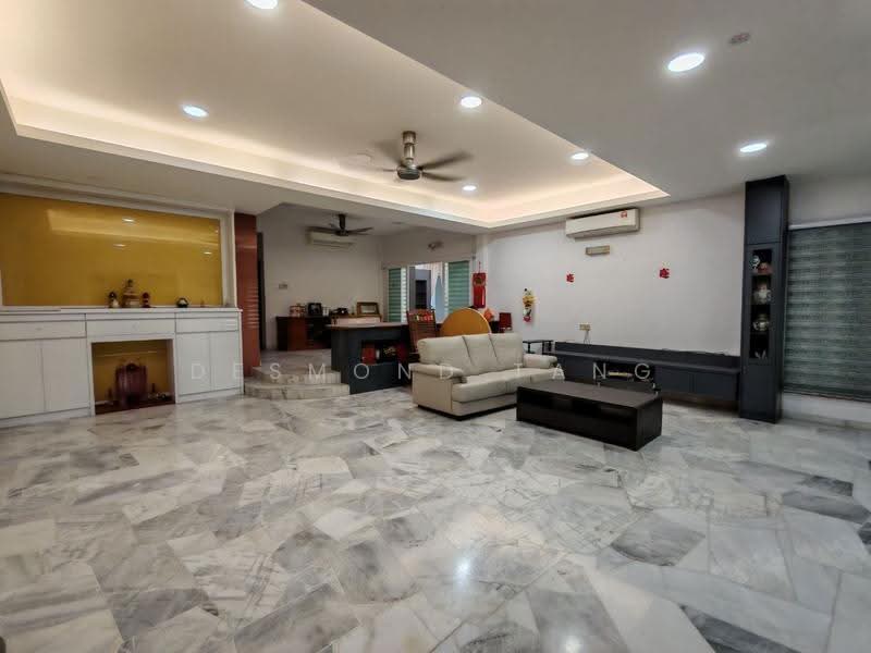 2-storey Terraced House for Rent in Bandar Sungai Long (Selangor) - Desmond Tang - Living Room - PropertyGuru.com.my