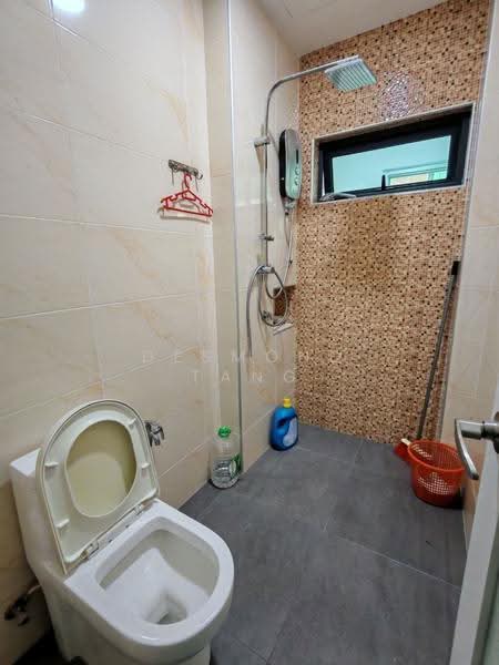 2-storey Terraced House for Rent in Bandar Sungai Long (Selangor) - Desmond Tang - Bathroom - PropertyGuru.com.my