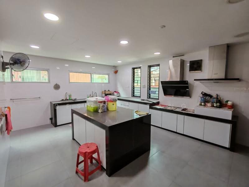 2-storey Terraced House for Rent in Bandar Sungai Long (Selangor) - Desmond Tang - Kitchen - PropertyGuru.com.my