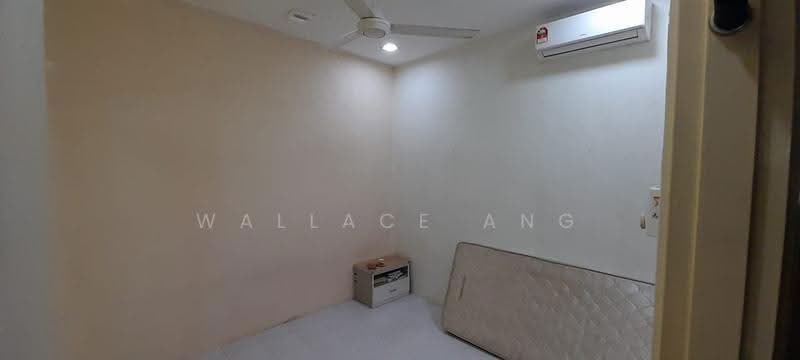 1-storey Terraced House for Sale in Taman Desa (Kulai) - Wallace Ang - Bedroom - PropertyGuru.com.my