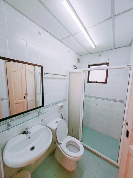 Kondominium untuk Disewa di Golf Vista Resort Homes - Qazin Khoo - Bathroom - PropertyGuru.com.my