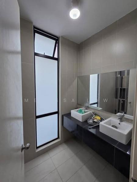 Rumah Kluster untuk Dijual di Taman Eco Cascadia (Tebrau) - Melissa Low - Bathroom - PropertyGuru.com.my