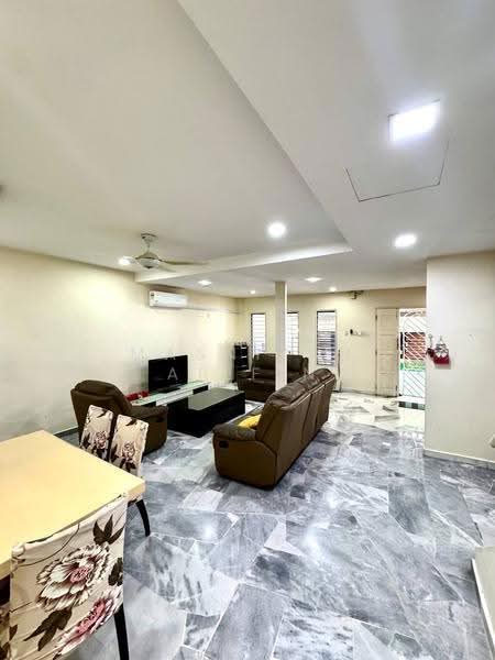 2-storey Terraced House for Sale in Taman Bukit Permai (Ampang) - Masnizah Arifin - Living Room - PropertyGuru.com.my
