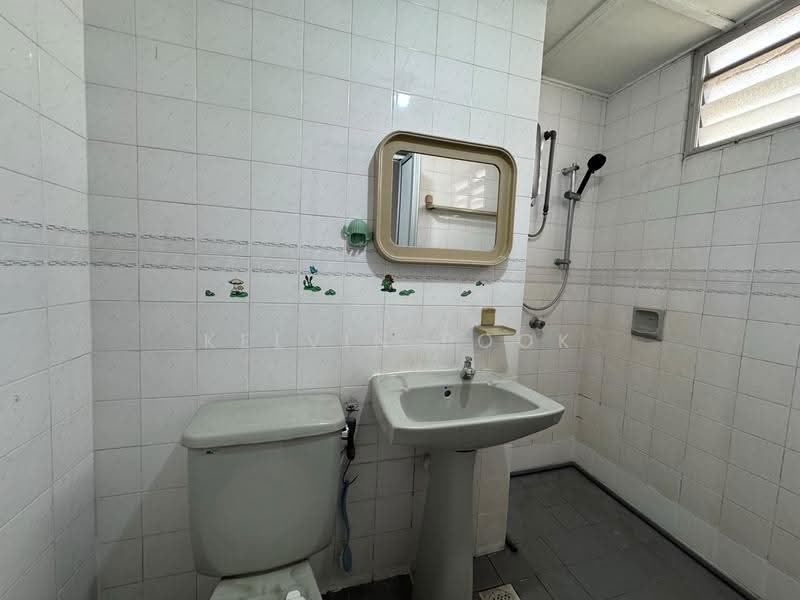 Kondominium untuk Dijual di Bukit Gembira Condominium - Kelvin Pook - Bathroom - PropertyGuru.com.my