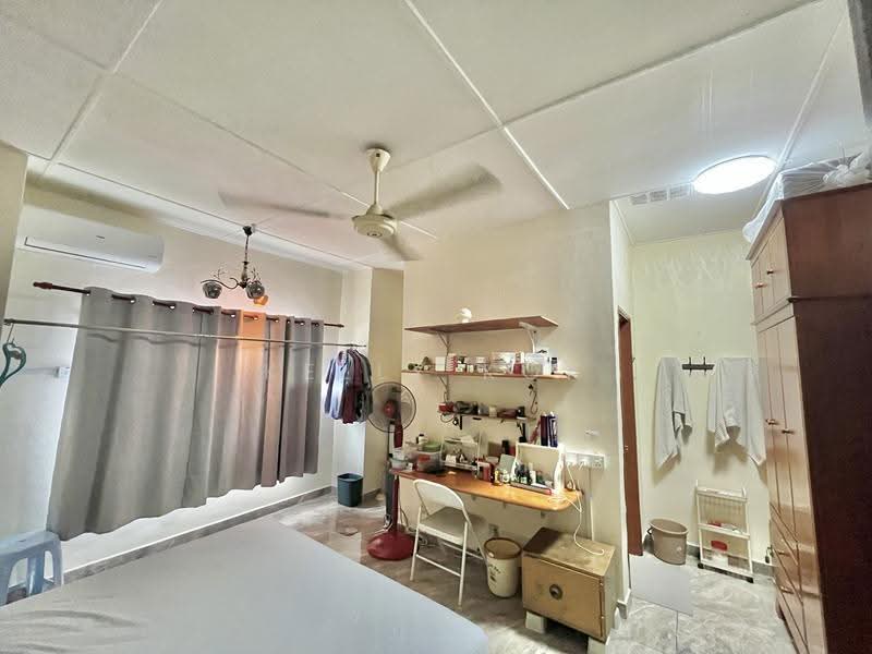 Semi-Detached House for Sale in Bandar Country Homes (Rawang) - Kelly Kok - Bedroom - PropertyGuru.com.my