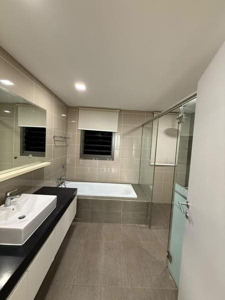 Kondominium untuk Disewa di Iskandar Residences - Kennedy Looi - Bathroom - PropertyGuru.com.my