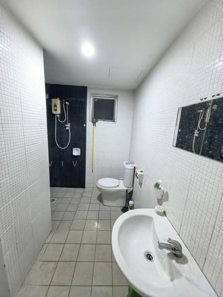 Kondominium untuk Dijual di Axis Residence @ Axis Pandan - Viven Chia - Bathroom - PropertyGuru.com.my