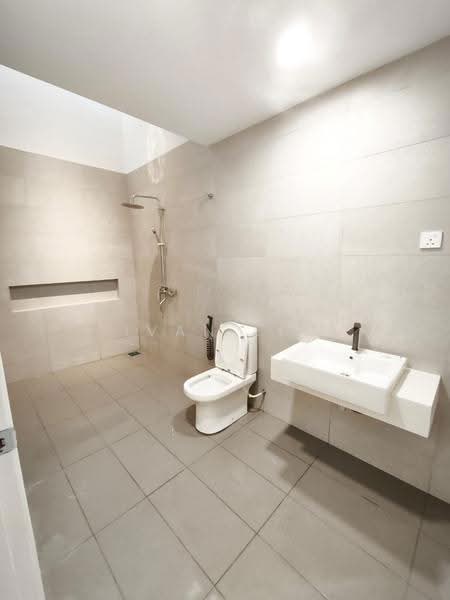 Rumah Teres 2-Tingkat untuk Dijual di Seksyen 19 (Petaling Jaya) - Ivan Lee - Bathroom - PropertyGuru.com.my
