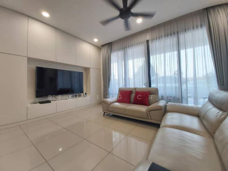 Rumah Teres 2-Tingkat untuk Dijual di Kota Kemuning (Shah Alam) - Adam Chia - Living Room - PropertyGuru.com.my