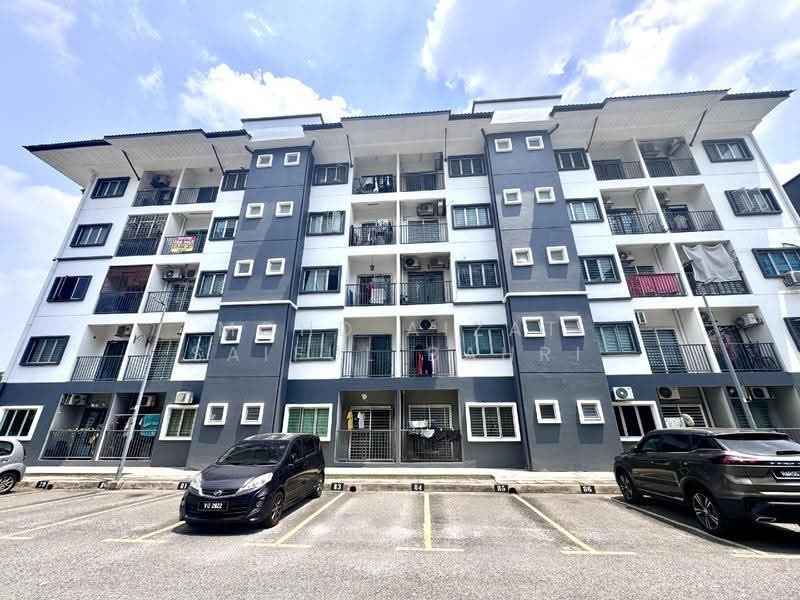 Pangsapuri untuk Dijual di Green Villa - Mohd Aizat Saiful Bahri - Exterior - PropertyGuru.com.my