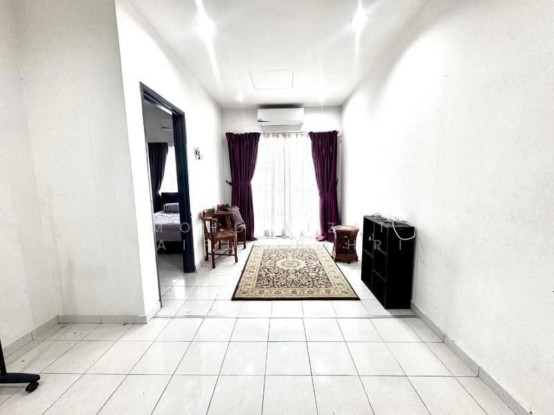 Pangsapuri untuk Dijual di Green Villa - Mohd Aizat Saiful Bahri - Living Room - PropertyGuru.com.my