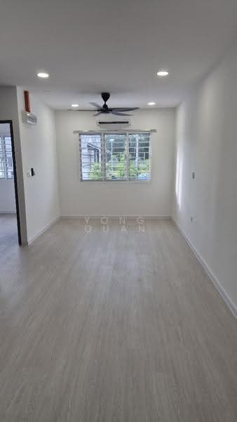 Rumah Bandar untuk Disewa di Bukit Jalil (Kuala Lumpur) - Yong Quan - Living Room - PropertyGuru.com.my