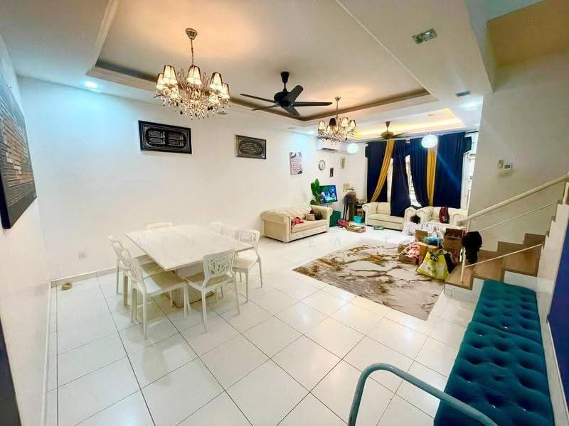 Terraced House for Sale in Taman Jelok Impian (Kajang) - Maznee Realtor - Living Room - PropertyGuru.com.my