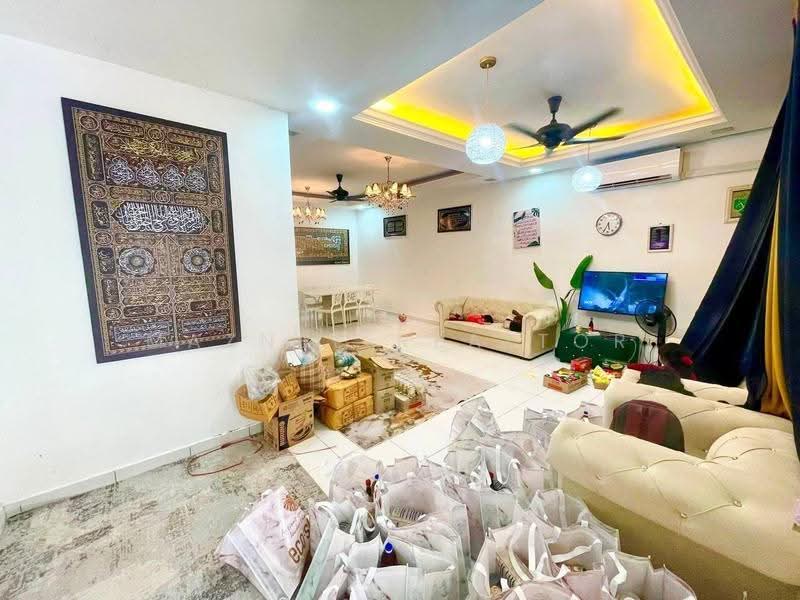 Terraced House for Sale in Taman Jelok Impian (Kajang) - Maznee Realtor - Living Room - PropertyGuru.com.my