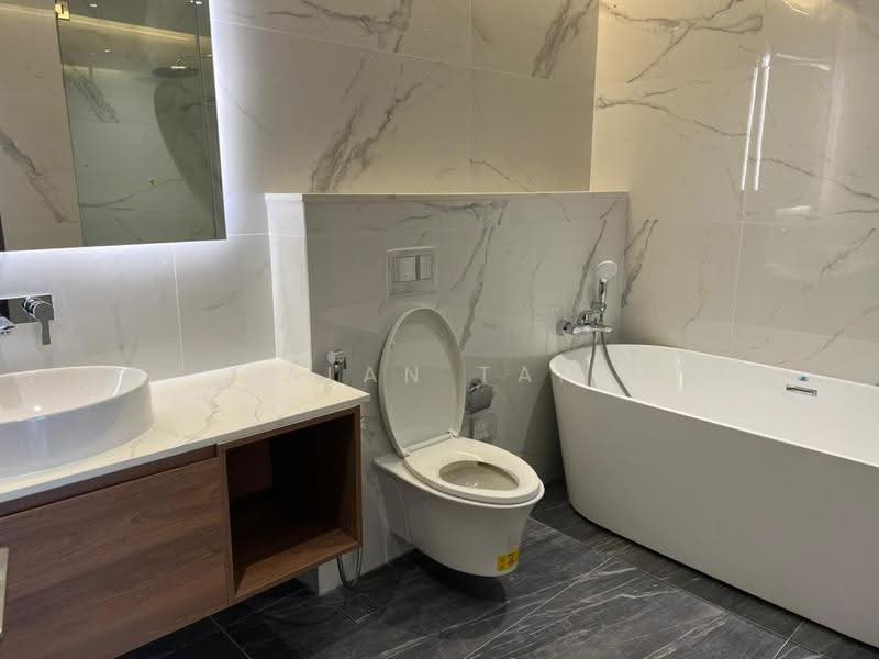 Kediaman Servis untuk Dijual di Core Residence @ TRX - Alan Tai - Bathroom - PropertyGuru.com.my