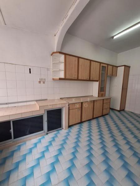2-storey Terraced House for Rent in Taman Overseas Union (Taman Oug) (Jalan Klang Lama (Old Klang Road)) - Jackie Chong - Kitchen - PropertyGuru.com.my