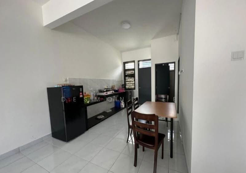 2-storey Terraced House for Rent in Taman Austin Duta (Tebrau) - Desmond Lee - Kitchen - PropertyGuru.com.my