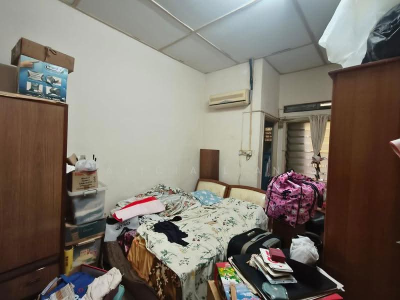 1-storey Terraced House for Sale in Taman Sri Tebrau (Johor Bahru) - Alicia Lian - Bedroom - PropertyGuru.com.my