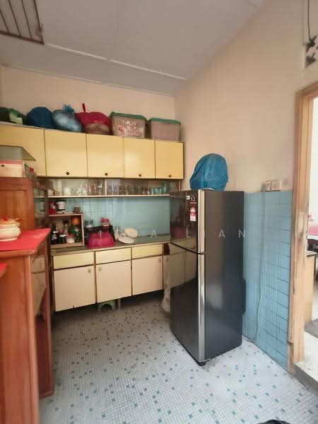 1-storey Terraced House for Sale in Taman Sri Tebrau (Johor Bahru) - Alicia Lian - Kitchen - PropertyGuru.com.my