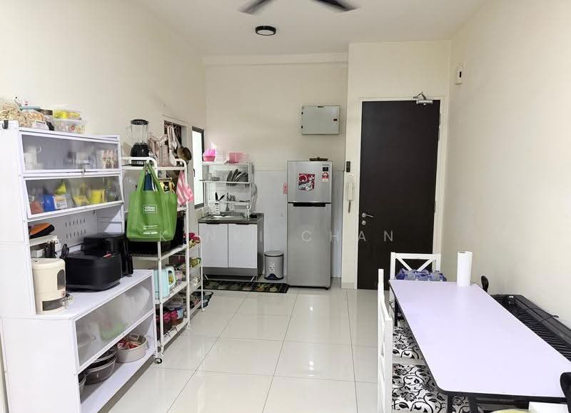 Kediaman Servis untuk Dijual di Seasons Garden Residences - KINKI CHAN - Kitchen - PropertyGuru.com.my
