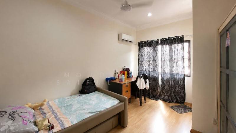 Rumah Teres 2-Tingkat untuk Dijual di Putra Permai (Subang Jaya) - Mohd Aizat Saiful Bahri - Bedroom - PropertyGuru.com.my
