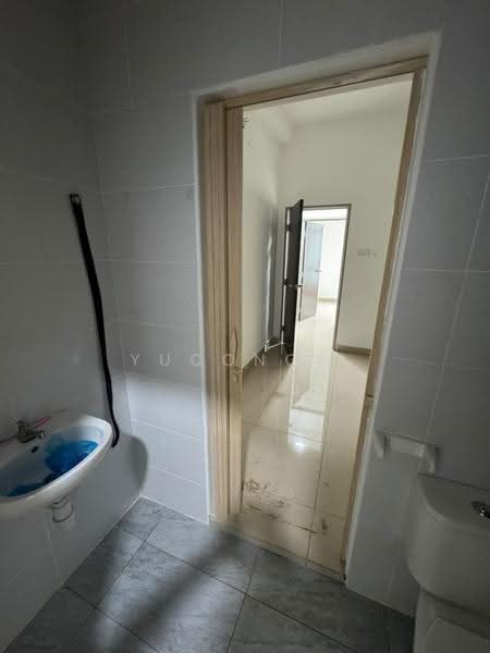 Condominium for Sale at KSL Residence 2 @ Kangkar Tebrau - Yucong . - Bathroom - PropertyGuru.com.my