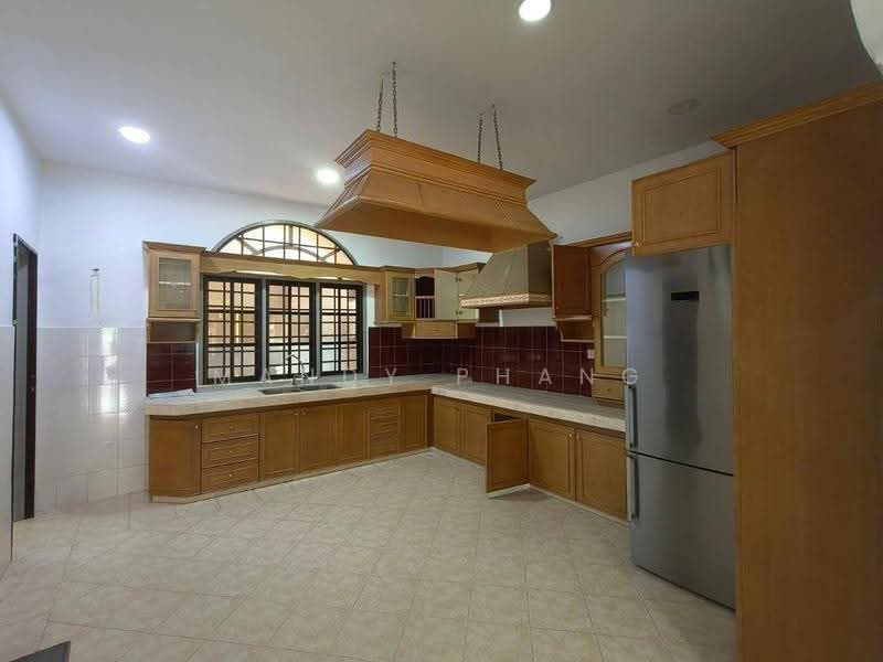 Rumah Berkembar untuk Disewa di Taman Ipoh Timur (Ipoh) - Mandy Phang - Kitchen - PropertyGuru.com.my