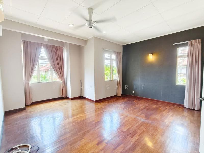 Rumah Teres 2-Tingkat untuk Dijual di Bukit Jelutong (Shah Alam) - Reena Sarif - Interior - PropertyGuru.com.my