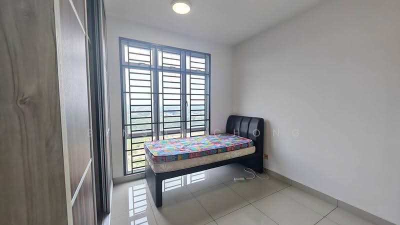 Kediaman Servis untuk Dijual di D'Ambience Residences (Pangsapuri Ikatan Flora) - Benson Chong - Bedroom - PropertyGuru.com.my