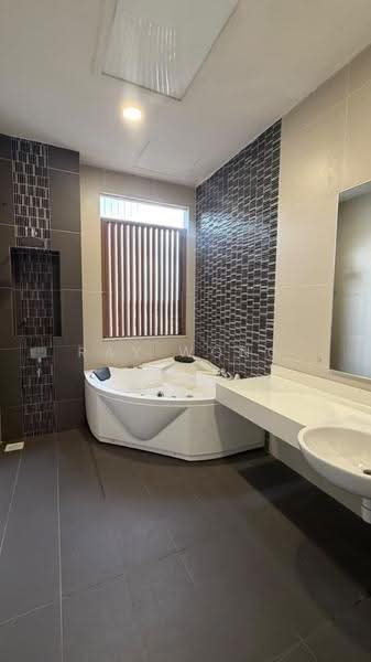 Condominium for Rent at The Seed Taman Sutera Utama - Ray Wong - Bathroom - PropertyGuru.com.my